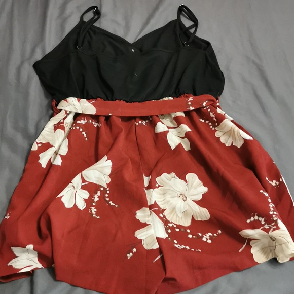 romper - Picture 3 of 3